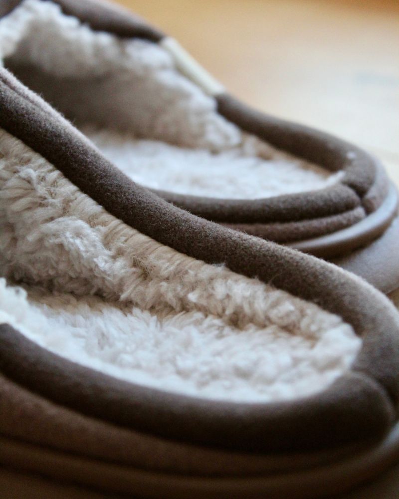 Pantuflas de vellón acogedoras