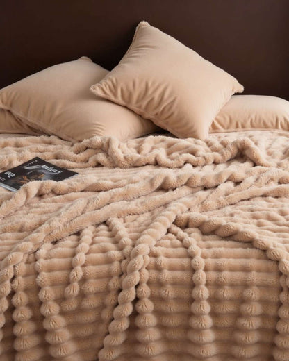 Cloudy - Cozy Fleece Blanket