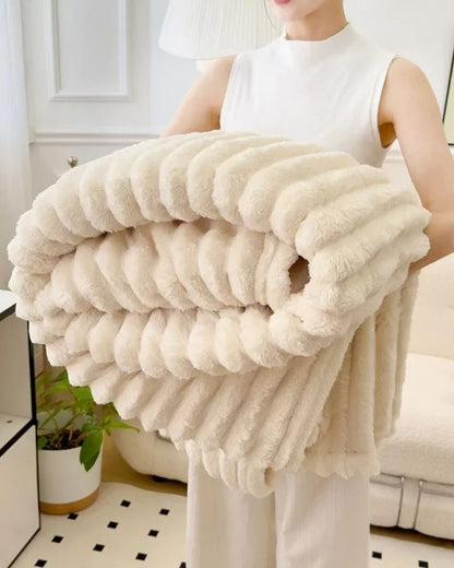 Cloudy - Cozy Fleece Blanket