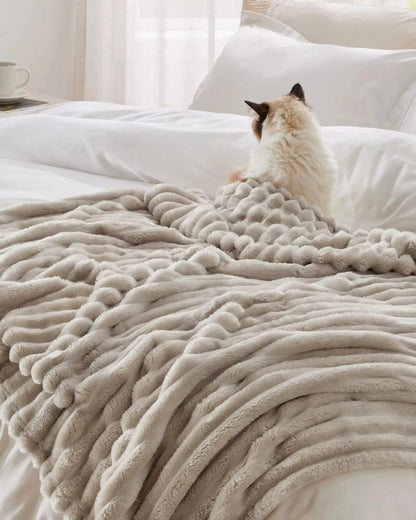 Cloudy - Cozy Fleece Blanket