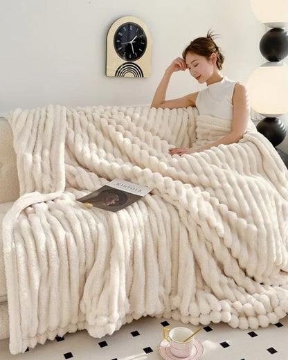 Cloudy - Cozy Fleece Blanket